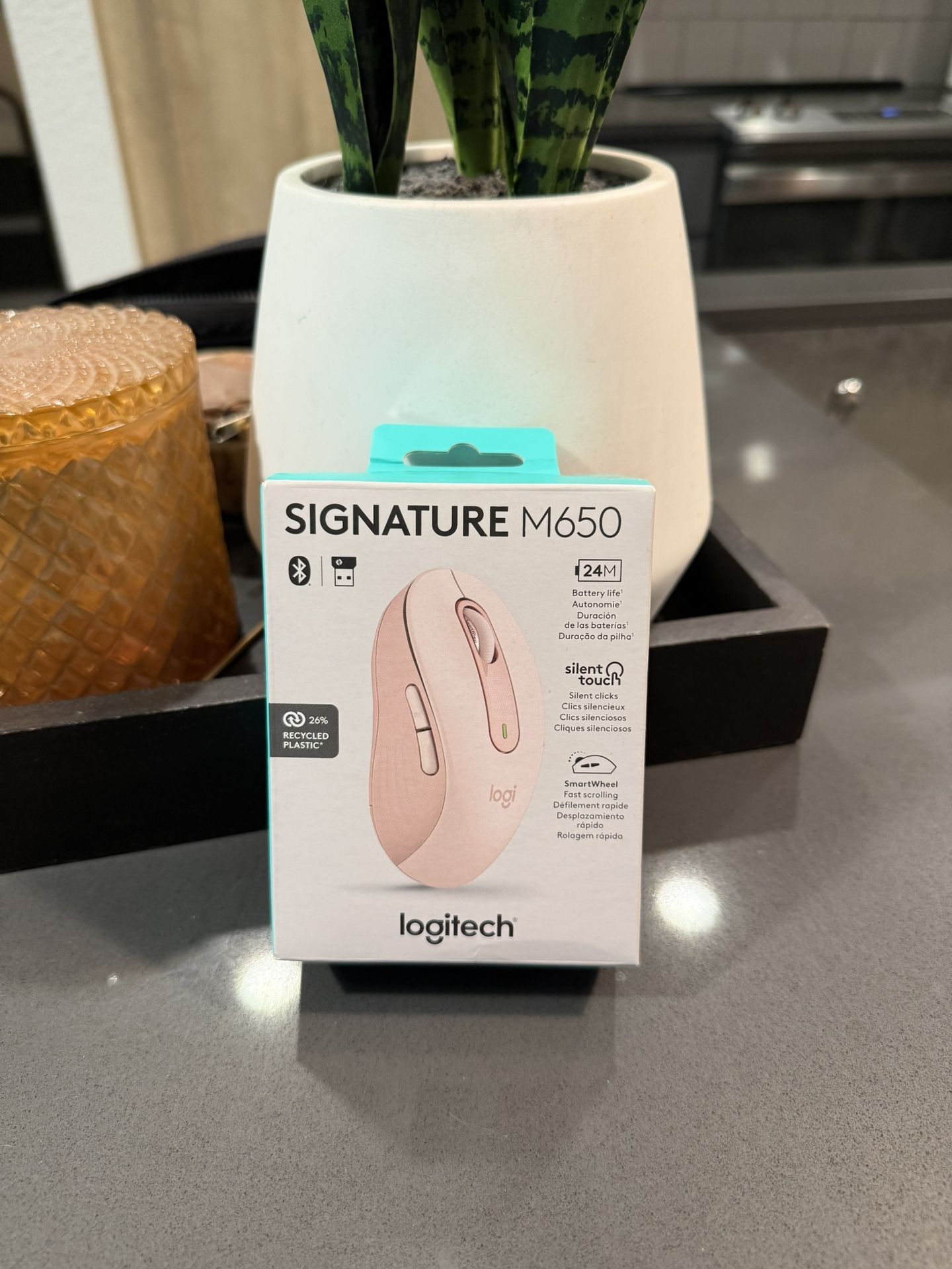 Logitech M650 Mouse