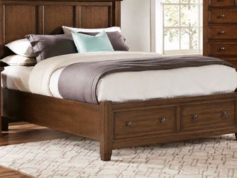 Aspenhome Roslyn Queen Storage Bed & Door Chest Bedroom Set