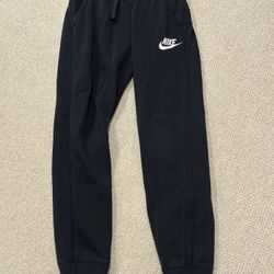 Youth Nike Sweatpants (Black)