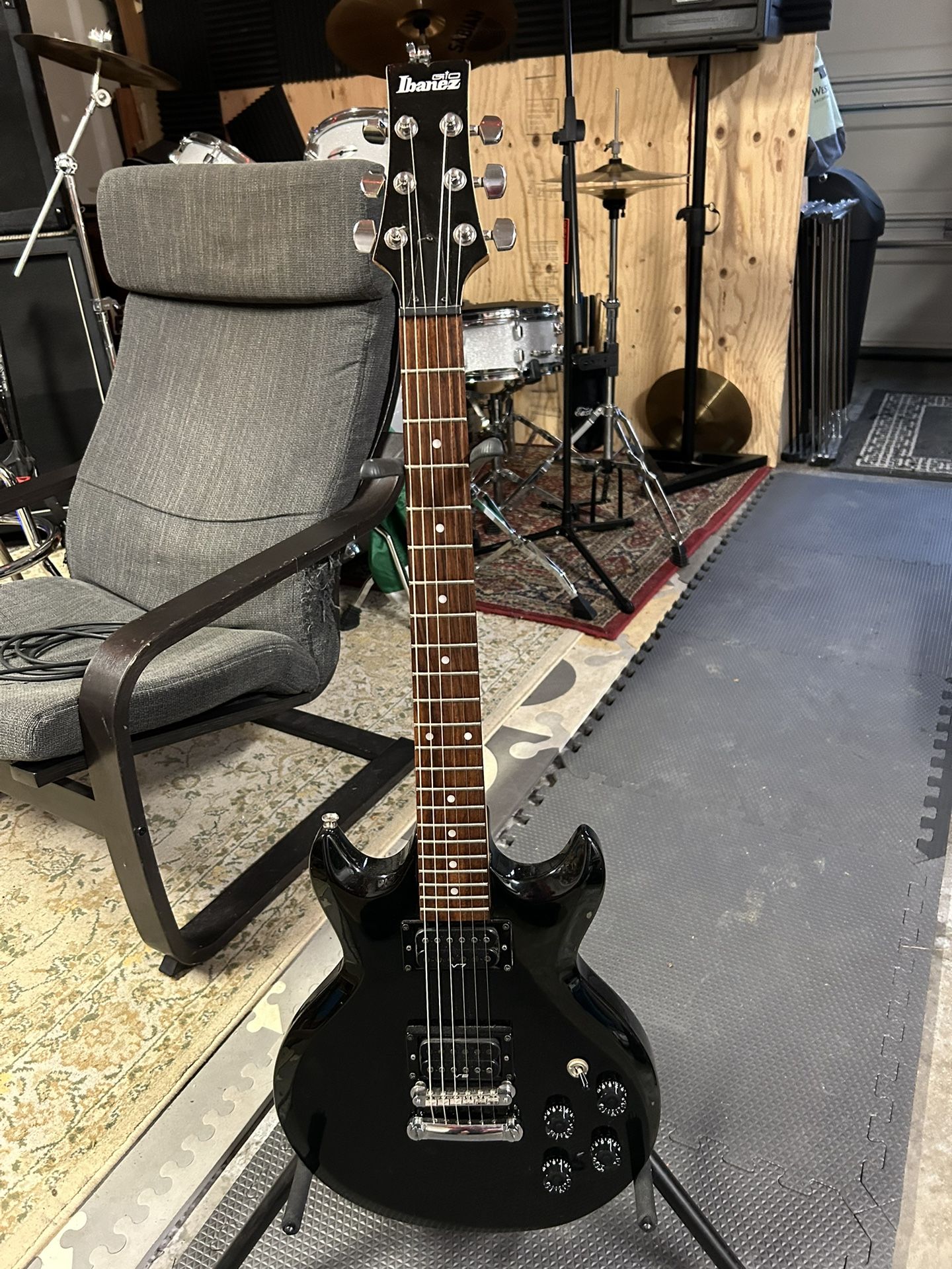 Ibanez Guitar
