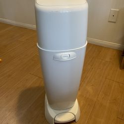 Diaper Genie 