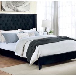 Black Bed Frame. NEW! Available In Queen And kings. Please Read Description Below ⬇️