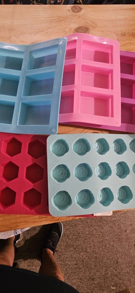 5 Candy/soap Molds