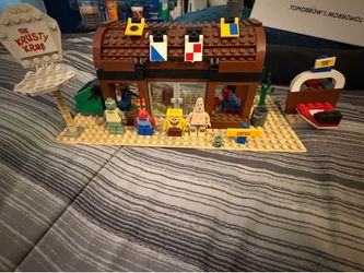 SpongeBob Lego Set 3825 - Krusty Krab- Complete with Extra Minifig