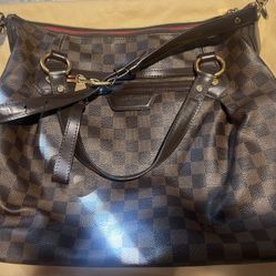 Authetic Louis Vuitton Bag 