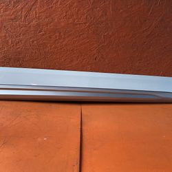 2018 2019 2020 AUDI Q5 RIGHT PASSENGER FRONT LOWER DOOR MOLDING OEM 80A853960