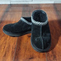 UGG Kid's Black Tasman II Slippers Size 2
