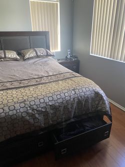 Queen Bed Pure Wood With Leather 