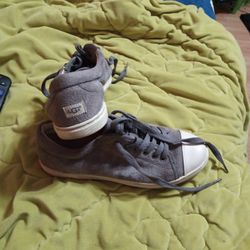 UGg Woman Gray # 7.5