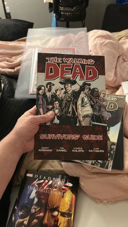 The Walking Dead Survivor Guide Comics Softback