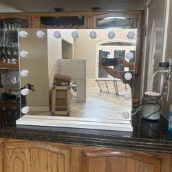 Make Up Mirror With Lights/vanity Mirror