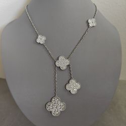 VCA Zirconia Stone 6 Flower Necklace 