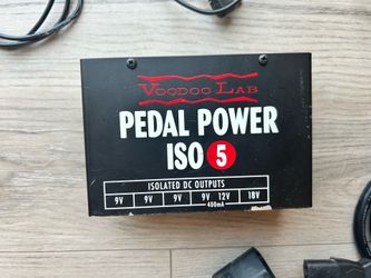 Voodoo Lab Pedal Power ISO-5 w/ Cables