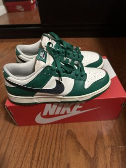 Nike Dunk Low