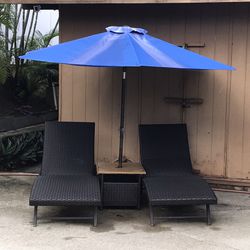 Chaise Lounge Chairs W/Table & Umbrella Set