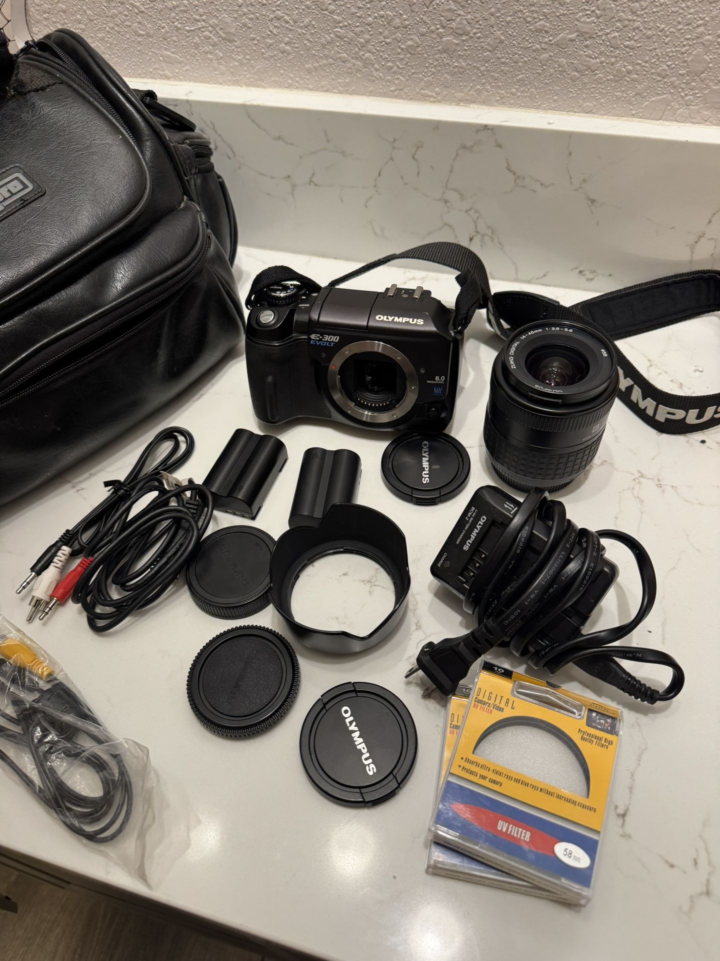 olympus digital camera evolt E-300 With Lenses
