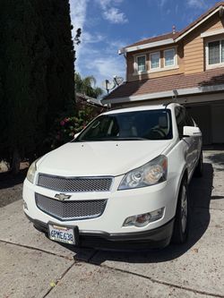 2011 Chevrolet Traverse LTZ SUV — Clean Title
