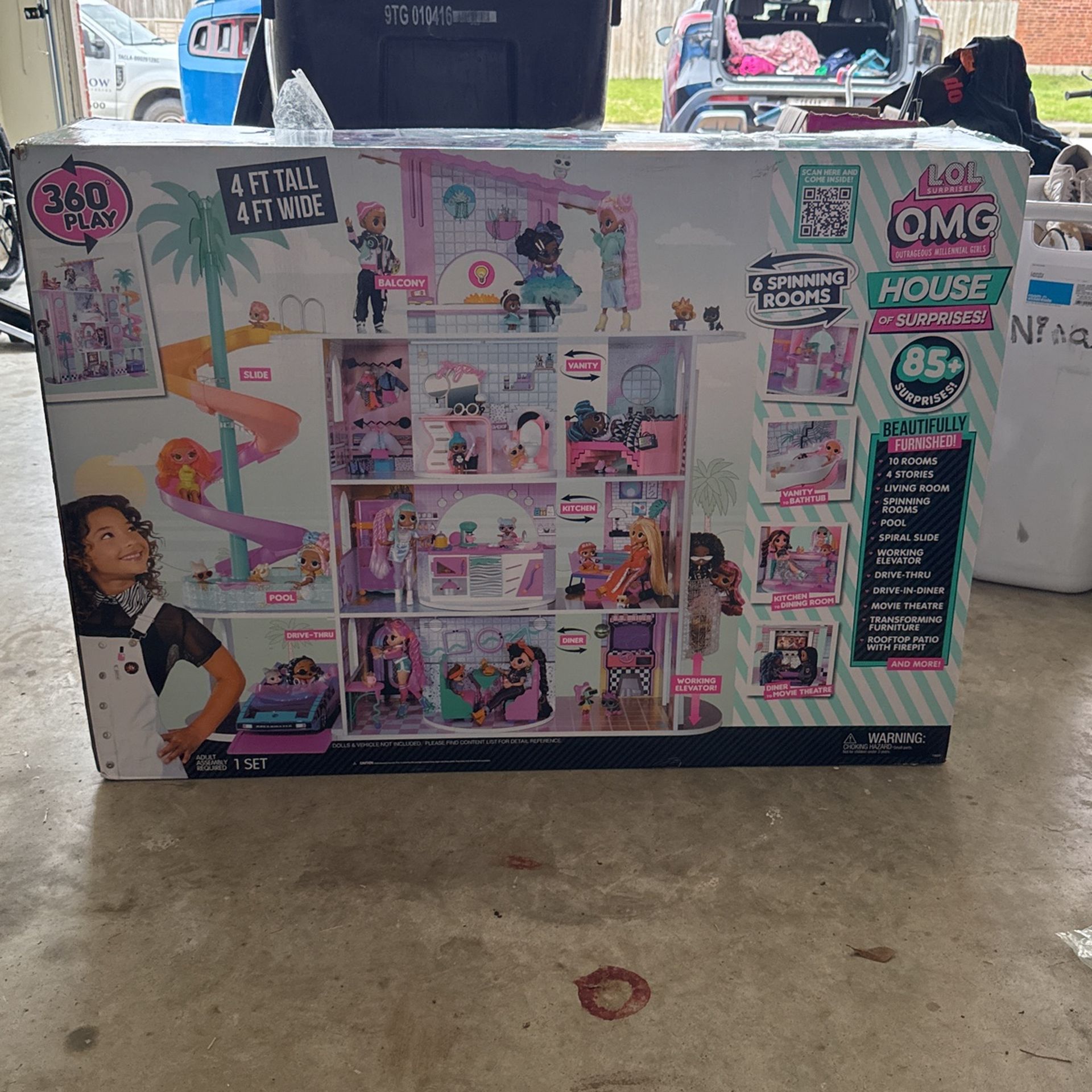 LOL Surprise OMG House of Surprises New Real Wood Dollhouse