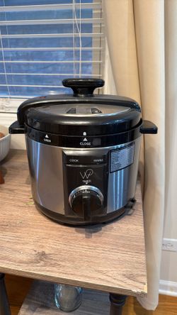 Pressure cooker
