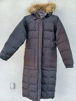 Like New, Lady's Long Hooded Downfiled Coat, sz SMALL