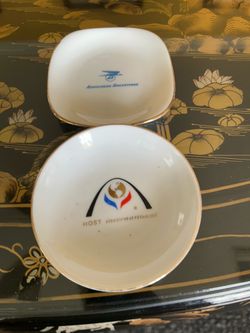 Argentinian airline and host international trinket dishes Argentinian airline and host international trinket