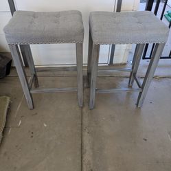 2 Bar Stools