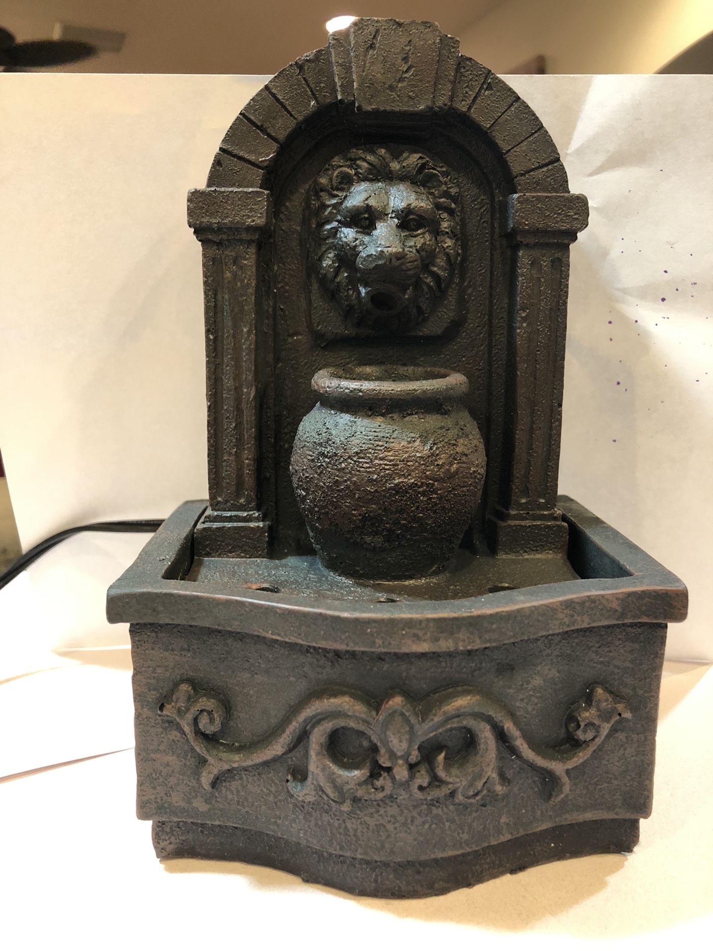Tiny faux concrete lion head water fountain tabletop with water pump ...