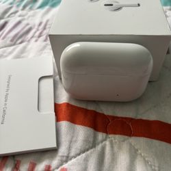 Apple AirPods Pro 3rd Gen – Excellent Condition – Original Box – $180