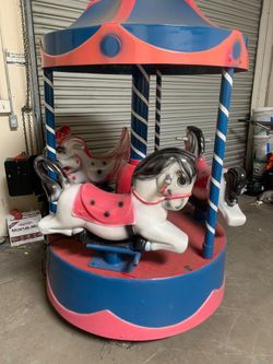 KIDS RIDE ON CAROUSEL