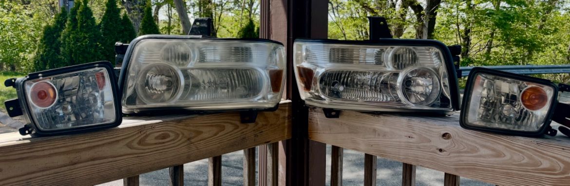 2010 Infiniti QX56 Headlights & Fog lights