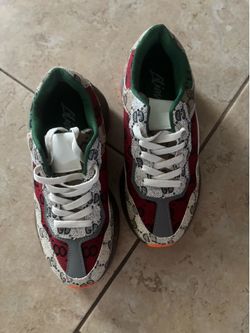 Women’s shoes 7