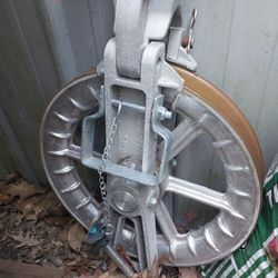 Heavy Duty Pully For Electric Wires. 