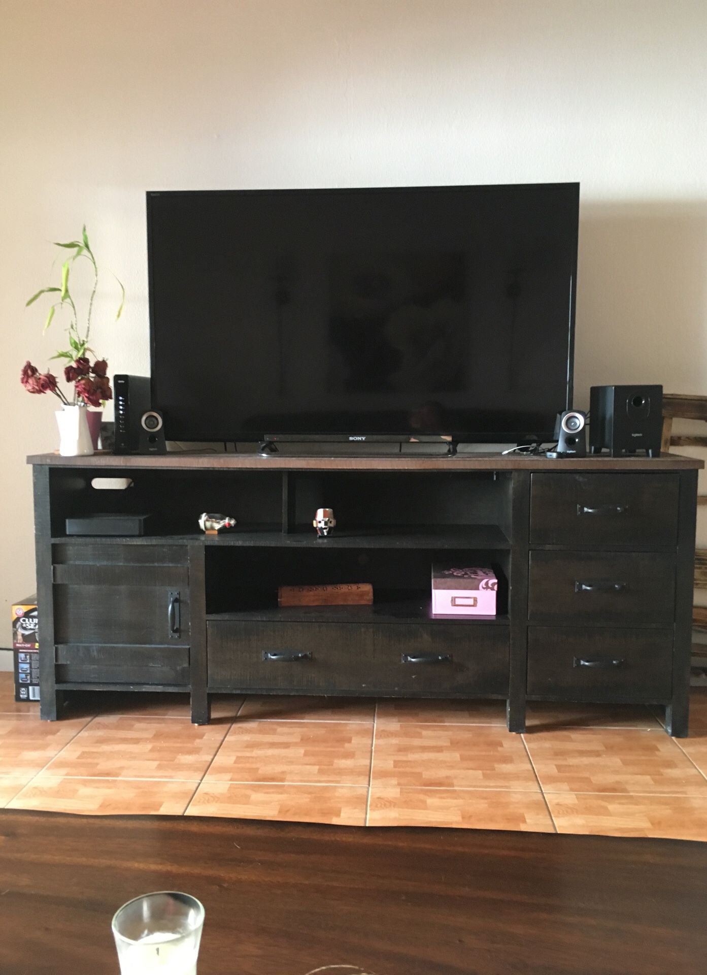 2 toned wooden TV stand (Rooms to Go)