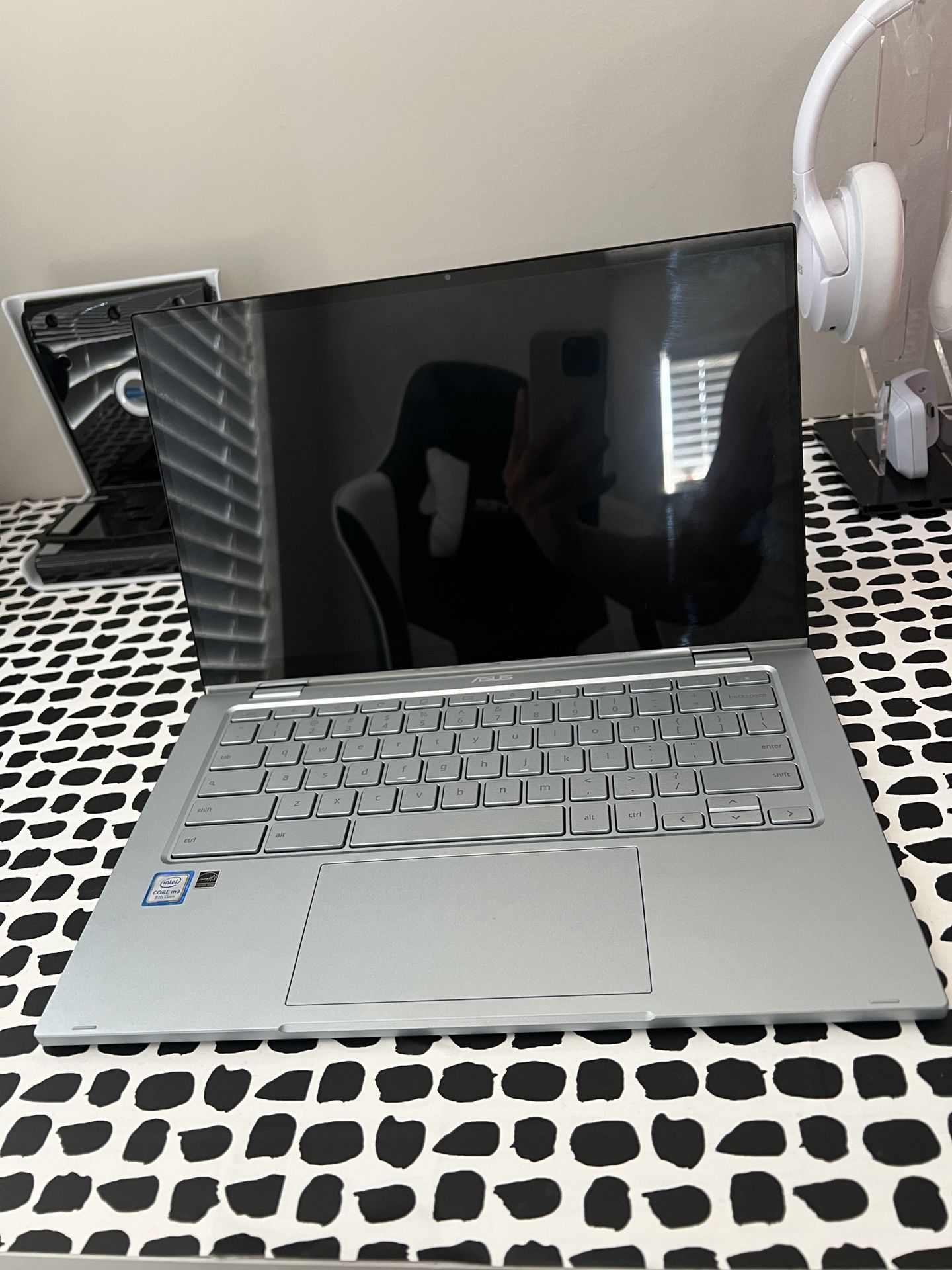 ASUS (2 in 1) 14" Touchscreen Laptop