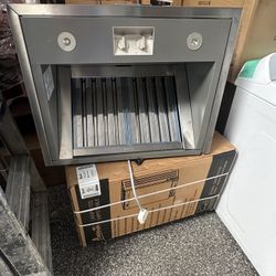 Miele Under Cabinet Range Hood 