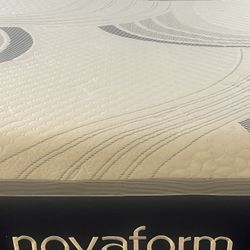 QUEEN MATTRESS NOVAFORM 14”
