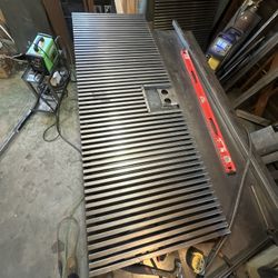 Modern Metal Door/ Gate