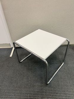 Knoll Table small table