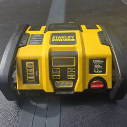 Stanley Fatmax 1200 Amp Jump Starter with Air Compressor