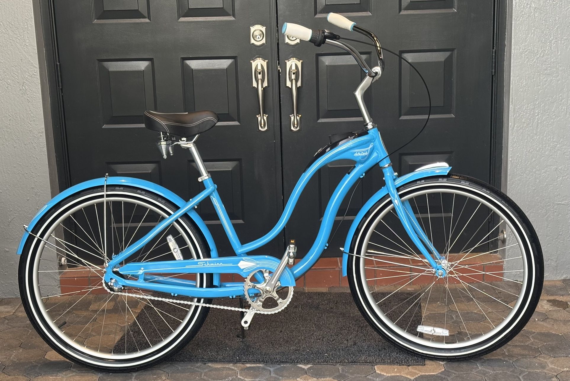 Schwinn (NEW) Debutante Cruiser Shimano Nexus 3SPD Used For