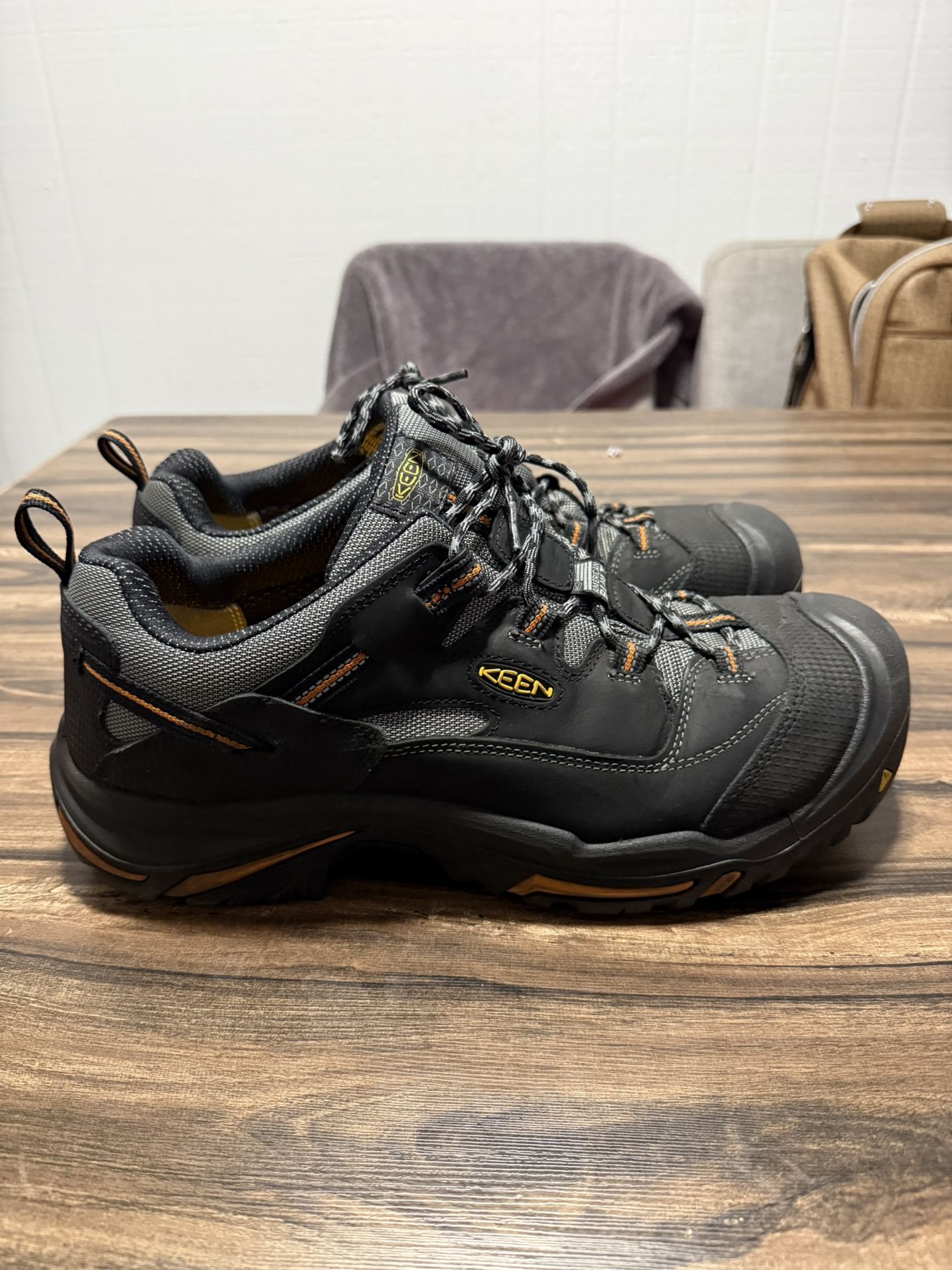 Keen Utility Men’s Low Composite Toe Work Shoes