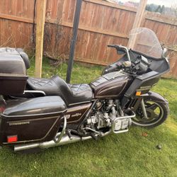 Honda GL1100 Gold Wing Interstate motorcycle