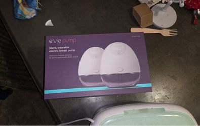 Hands free breast pump
