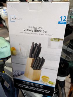 New Mainstay 12 Piece Knife Set With Block