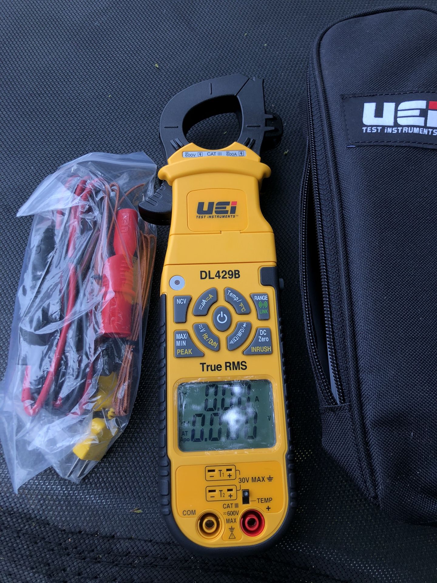 Compact Clamp Meter With True Rms