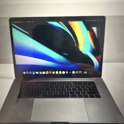 2017 Mac pro 15.4 inch space gray with new charger