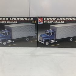 PLASTIC MODELS 2-BRAND NEW 1/25TH SCALE TRUCK MODELS