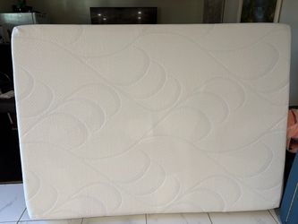 Memory Foam Mattress with Quilted Cover