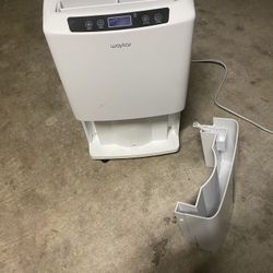 Dehumidifier Like New