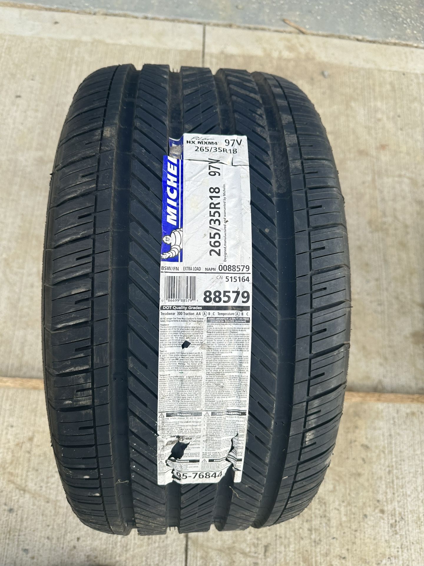1 BRAND NEW MICHELIN PILOT HX MXM4 265/35R18 TIRE RETAILS $409 SELLING FOR $125